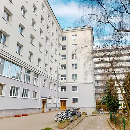 Eclipse Metro Wierzbno Mokotow *